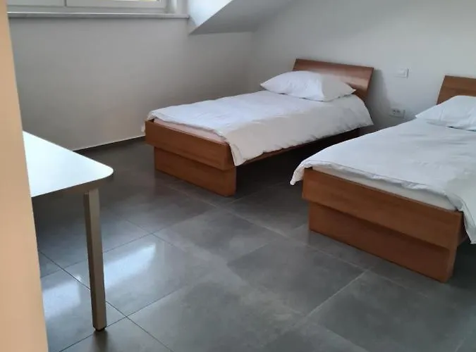 Gostisce Pri Rudiju Salovci