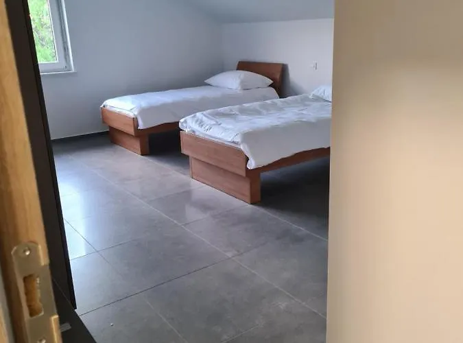 Gostisce Pri Rudiju Salovci