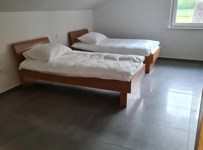 Gostisce Pri Rudiju 3*